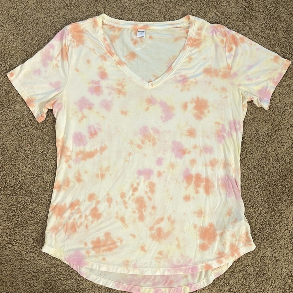 Old Navy Luxe V-Neck T-Shirt--Size Medium
